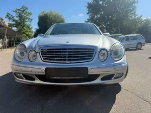 Mercedes-Benz E 220 E -Klasse Lim. E 220 CDI Bild 2