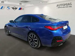 BMW M4 40i HeadUp*Drive Assist Prof*Park Assist Plus*19" Bild 4