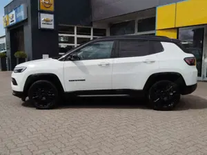 Jeep Compass S Mild-Hybrid FWD / elektr. Heckklappe/ NAVIGATION Bild 5