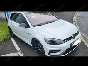 Volkswagen Golf Golf R 4Motion (BlueMotion Technology) DSG