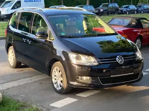 Volkswagen Sharan Highl Plus +Aut/Navi/Xenon/Teilled/Kamera/Tempom+