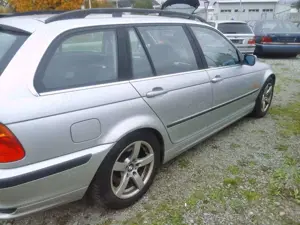 BMW 328 Touring /met+Alu+Klima+SSD+T-Leder/ TÜV mögl