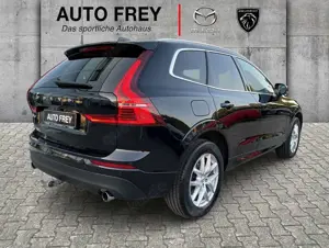 Volvo XC60 D5 235PS AWD Momentum KLIMA+NAVI+EPH+AHK+LED+LICHT Bild 3