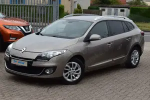 Renault Megane III Grandtour Paris Aut.|NAVI|PDC|Si-Hzg