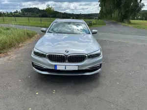 BMW 530 i xDrive Touring Aut. Luxury Line, HeadUp, Pano