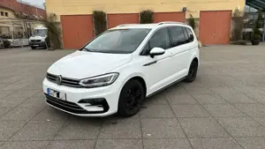 Volkswagen Touran 2.0 TDI Highline R-Line