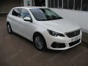 Peugeot 308 1.2 Pure Tech 130 Allure Pack AHK