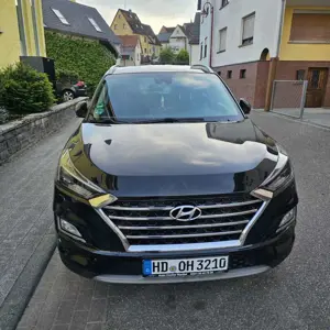 Hyundai TUCSON blue 2.0 CRDi 4WD Aut. Premium