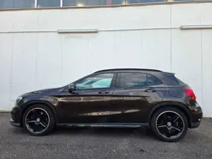 Mercedes-Benz GLA 250 4Matic AMG Line/Pano/Leder/Kamera