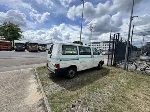 Volkswagen T4 Caravelle Caravelle T4 TDI 7DK2U2 Bild 2