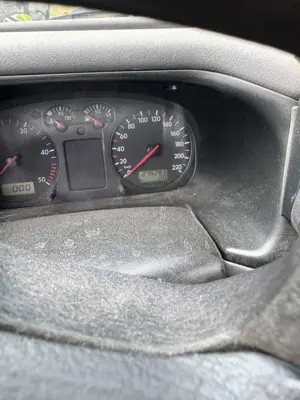 Volkswagen T4 Caravelle Caravelle T4 TDI 7DK2U2 Bild 5