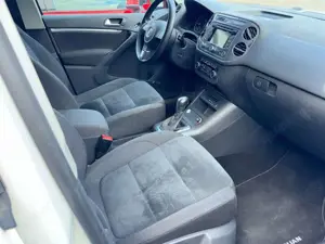 Volkswagen Tiguan Sport  Style 4Motion LED AHK XENON Bild 4