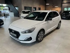 Hyundai i30 YES! Klimaautom. Kamera Navi Sitzh.