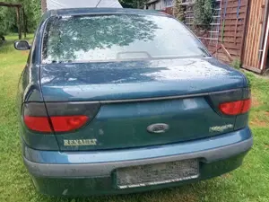 Renault Megane Megane 1.6RT Bild 4