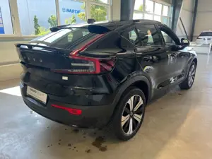 Volvo C40 Plus Recharge Pure Electric StandHZG Panorama Digi Bild 4