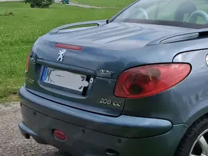 Peugeot 206 206 CC 110 Roxy Bild 4