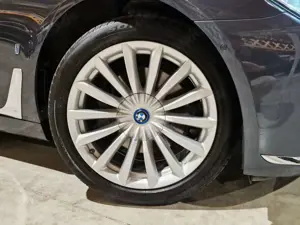 BMW 740 740e Perfm/Soft Close/Memory/Head-Up/360/ NAVI/ACC Bild 1