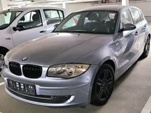 BMW 118 BMW 1er 118i Tempomat, Klimaanlage, Parksensoren Bild 2