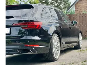 Audi A4 A4 Avant Avant 40 TFSI S tronic sport Bild 2