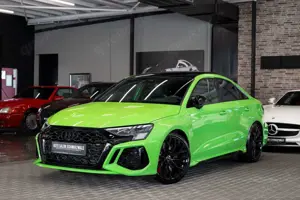 Audi RS3 Lim. 2.5 TFSI quatt|RS-SITZE|RS-AGA|BO|NAVI