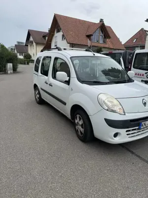 Renault Kangoo Kangoo 1.6 16V 105 Happy Family Bild 4