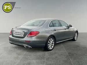 Mercedes-Benz E 200 d Avantgarde Navi LED  SSD el.Sitze Keylessgo Bild 2