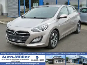 Hyundai i30 blue Trend Klima PDC Sitzh. Lenkradheizung