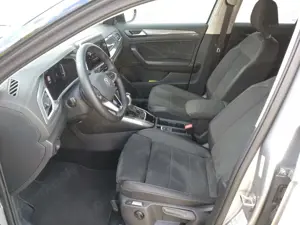 Volkswagen T-Roc T-Roc 1.5 TSI Style DSG-AHK-LED-ACC-Navi-SpurAss Bild 4