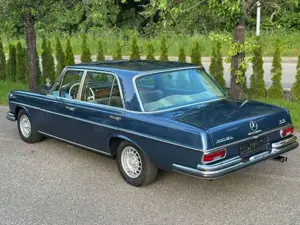 Mercedes-Benz 300 SEL 3.5 /KLIMA/4x El.Fensterheber/Luftfahrwe Bild 4
