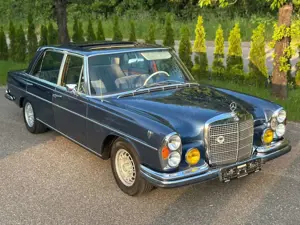 Mercedes-Benz 300 SEL 3.5 /KLIMA/4x El.Fensterheber/Luftfahrwe Bild 2