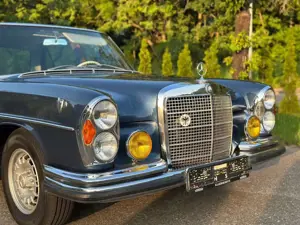 Mercedes-Benz 300 SEL 3.5 /KLIMA/4x El.Fensterheber/Luftfahrwe Bild 3