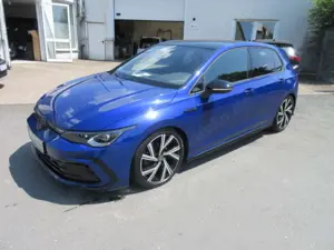 Volkswagen Golf R-Line 1.5 DSG NAVI PANO IQ LIGHT ACC KAMERA BLACK STYLE