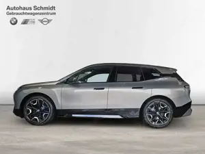BMW iX xDrive50 628€ netto/mtl*Sportpaket*SkyLounge*AHK*H Bild 2