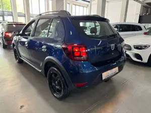 Dacia Sandero II Stepway Essential DACIA SCHECKHEFT Bild 3