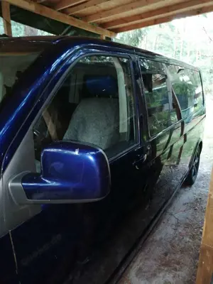 Volkswagen Bus Caravelle langer Radstand Bild 2