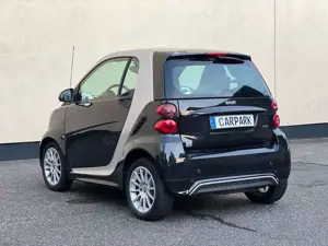 smart forTwo Sehr schöner und gepflegter Smart 451 mhd Bild 4