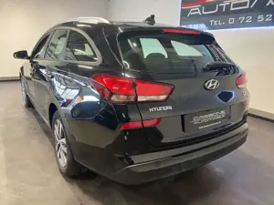 Hyundai i30 cw Yes**Kamera+Navi+Winter** Bild 2