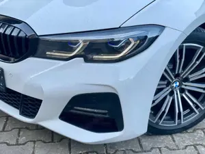 BMW 320 d M-Sport*Laser*MSitze*Head Up*Komfortzugang Bild 2