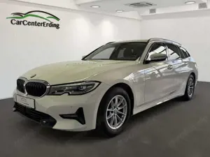BMW 320 dT*Sport Line*LED*Navi*ACC*LiveCockpit*AHK*