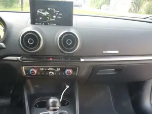 Audi A3 2.0 TDI Limousine S tronic sport Bild 4