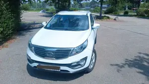 Kia Sportage 2.0 CRDi 2WD Attract Service neu. TÜV neu. Reifen