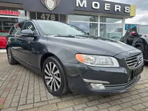 Volvo V70 Kombi Summum LEDER*NAVI*SHZ*PDC*AHK* Bild 5