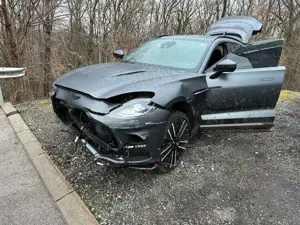 Aston Martin DBX 707 4.0 V8*CARBON PACKET*KERAMIK*BW*360*