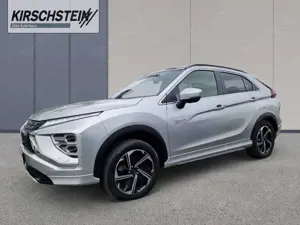 Mitsubishi Eclipse Cross Plug-In Hybrid Top Pano Head-Up Bild 2
