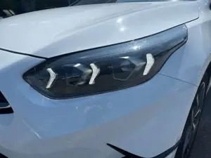 Kia Ceed / cee'd Ceed 1.5 T-GDI Spirit 140PS DCT Navi/Rückfahrkam Bild 4