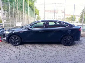 Ford Mondeo Mondeo 2.0 EcoBoost Titanium X Bild 3