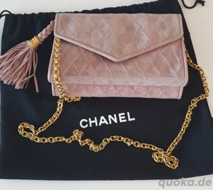 Chanel Vintage Suede Bag Puderrosa mit Goldkette