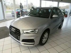 Audi Q3 S-Line Exterieur / S-tronic Bild 2