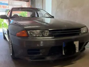Nissan Skyline R32 GT-R Gunmetal