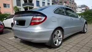 Mercedes-Benz C 160 C-Klasse Sportcoupe Sport Edition Bild 5
